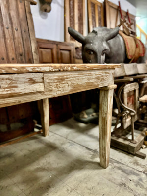 Mesa con cajón de cada lado