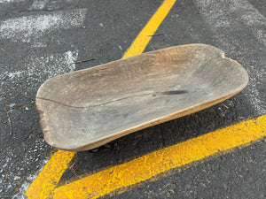 Batea de madera con base de herrería