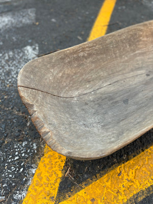 Batea de madera con base de herrería